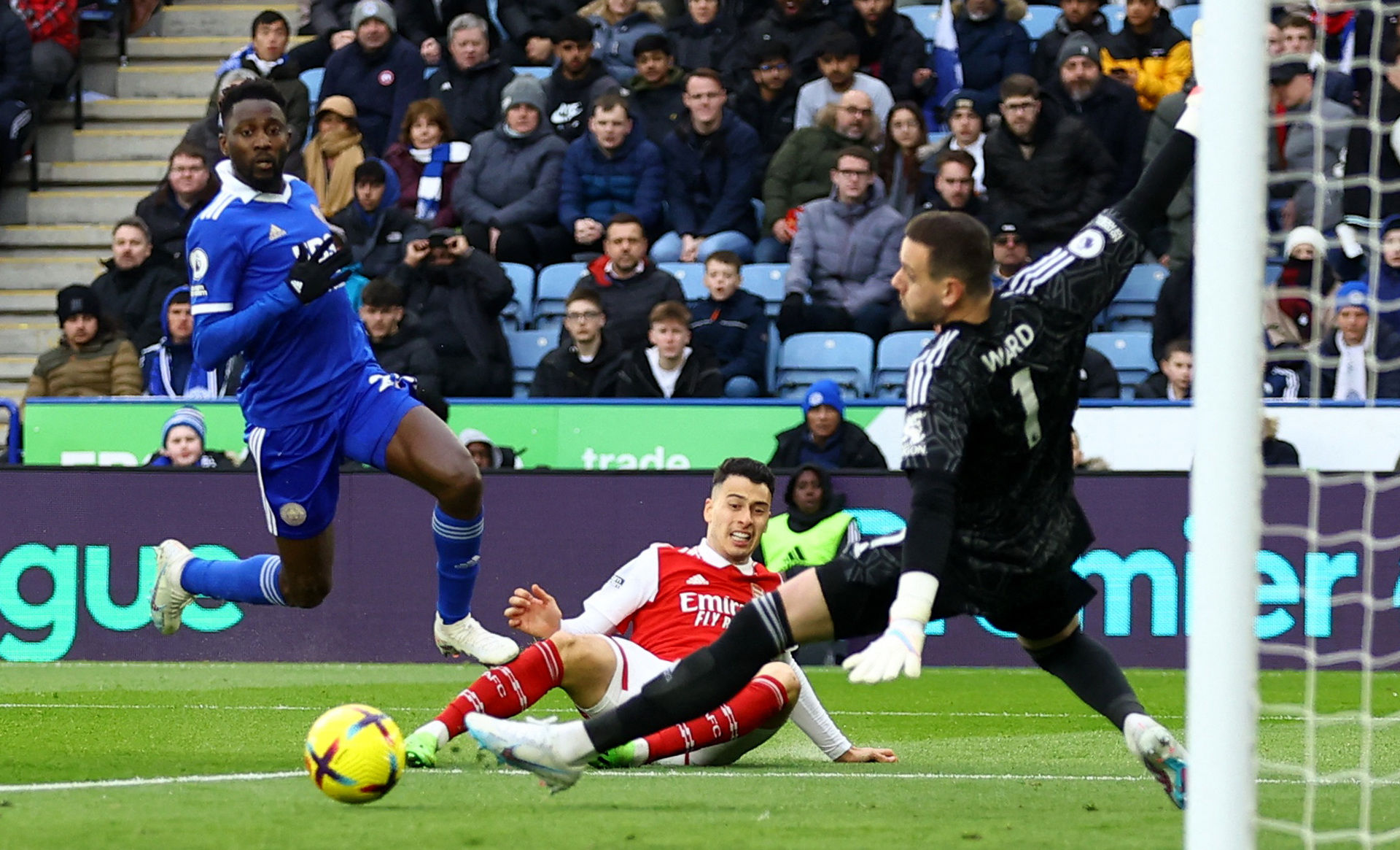 并探讨球队 并探讨球队